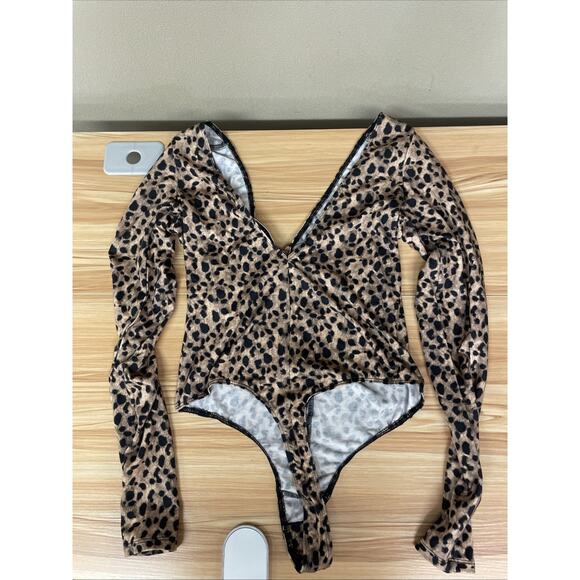 Re/done WW84 Womens V-Neck Bodysuit Cheetah Print Size Medium - Picture 3 of 3